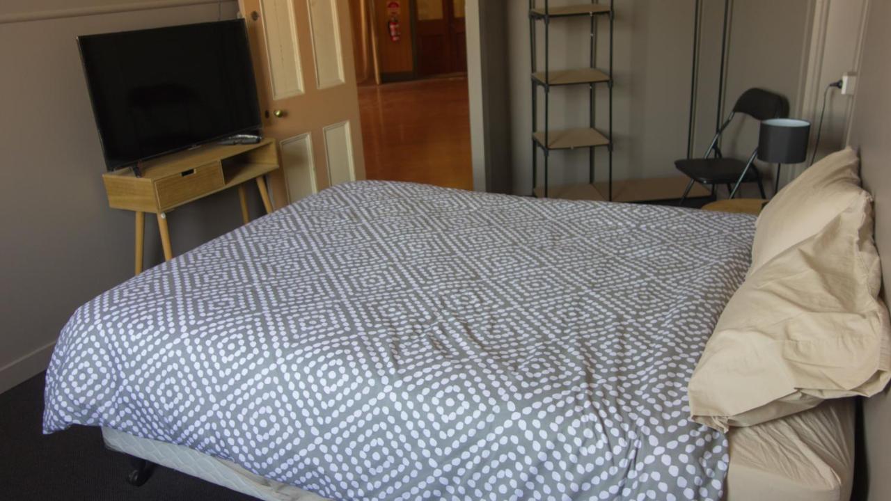 Hotel Kerwick Redbank Extérieur photo